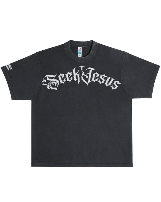 Seek Jesus Oversized Tee – Bold Faith Streetwear